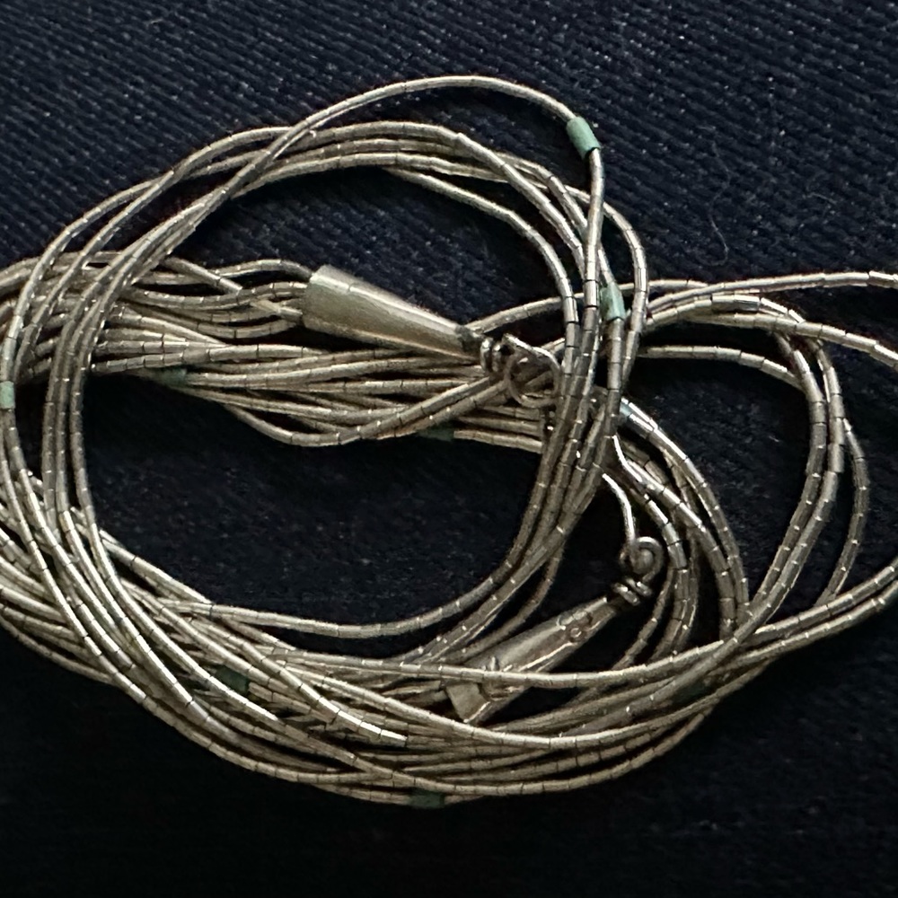 Liquid silver necklace multi thread - Picture 10 of 10